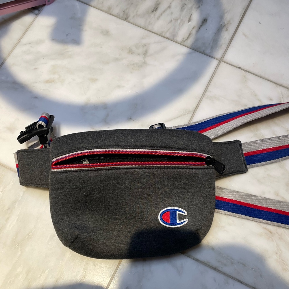 Champion beltbag
